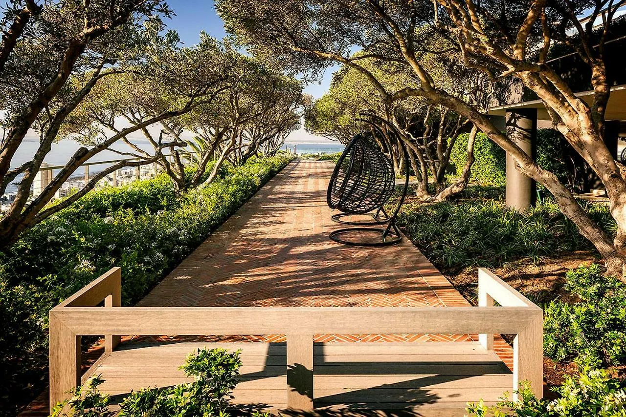 Moondance Villa And Suites Cape Town